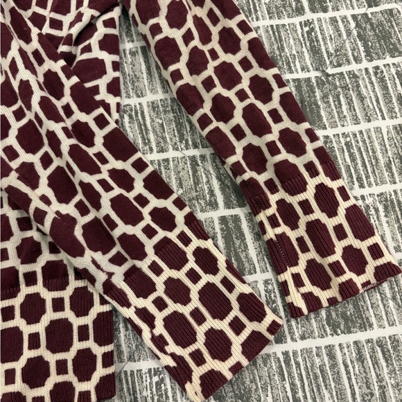 Geometric Patterned Cardigan - Picture 4 of 4